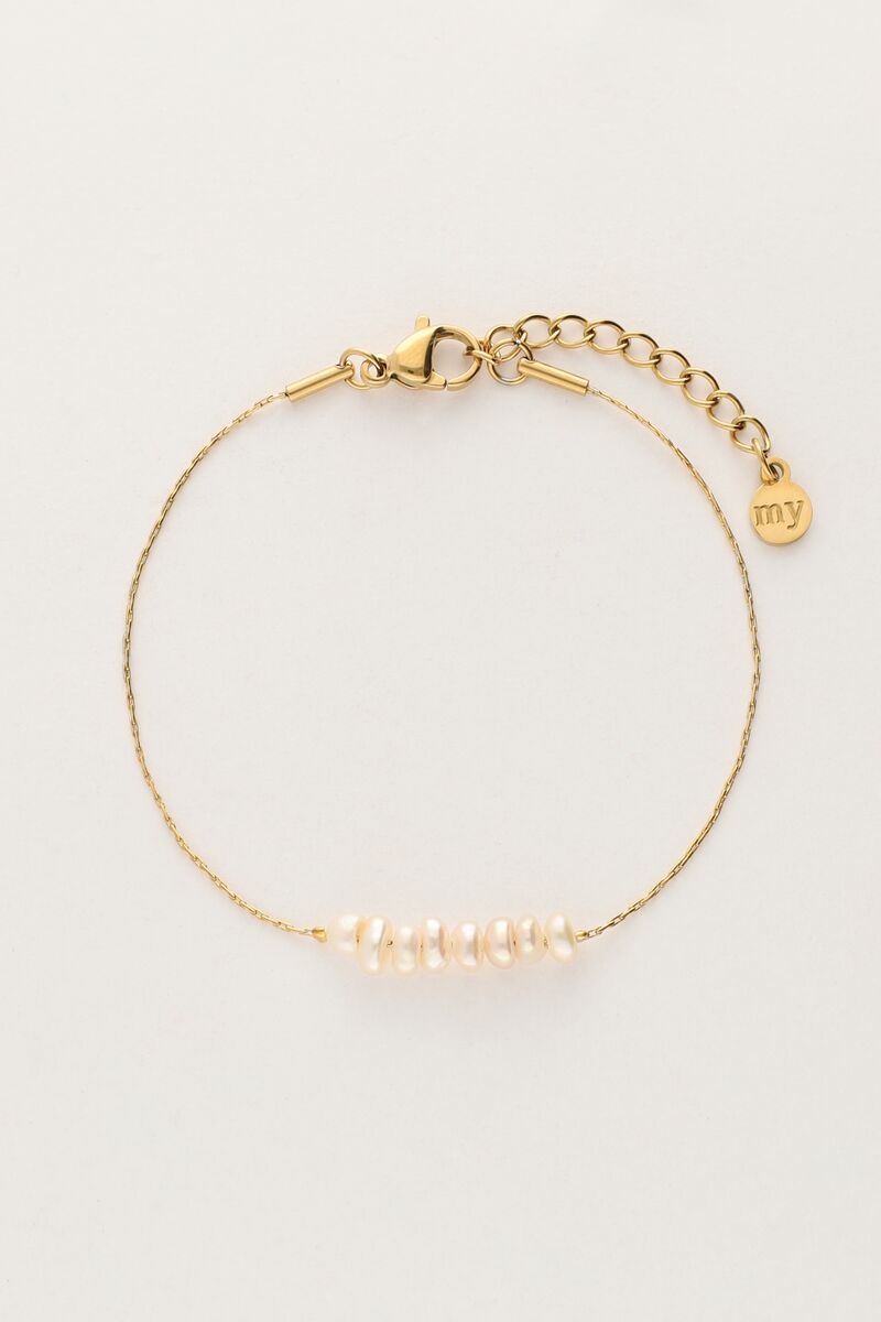 Minimalistische armband met zoetwaterparels