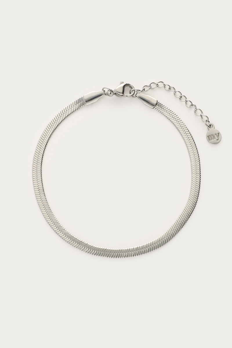 Minimalist flat chain link bracelet