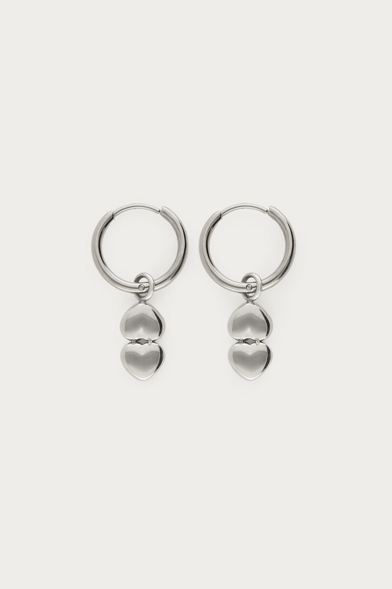 Minimalist hoop earrings with double hearts