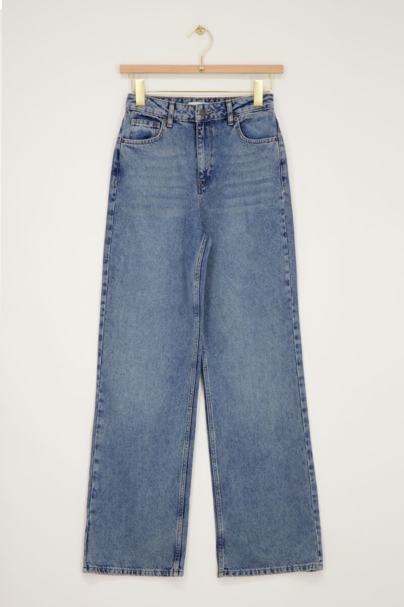 Classic blue wide leg jeans | My Jewellery