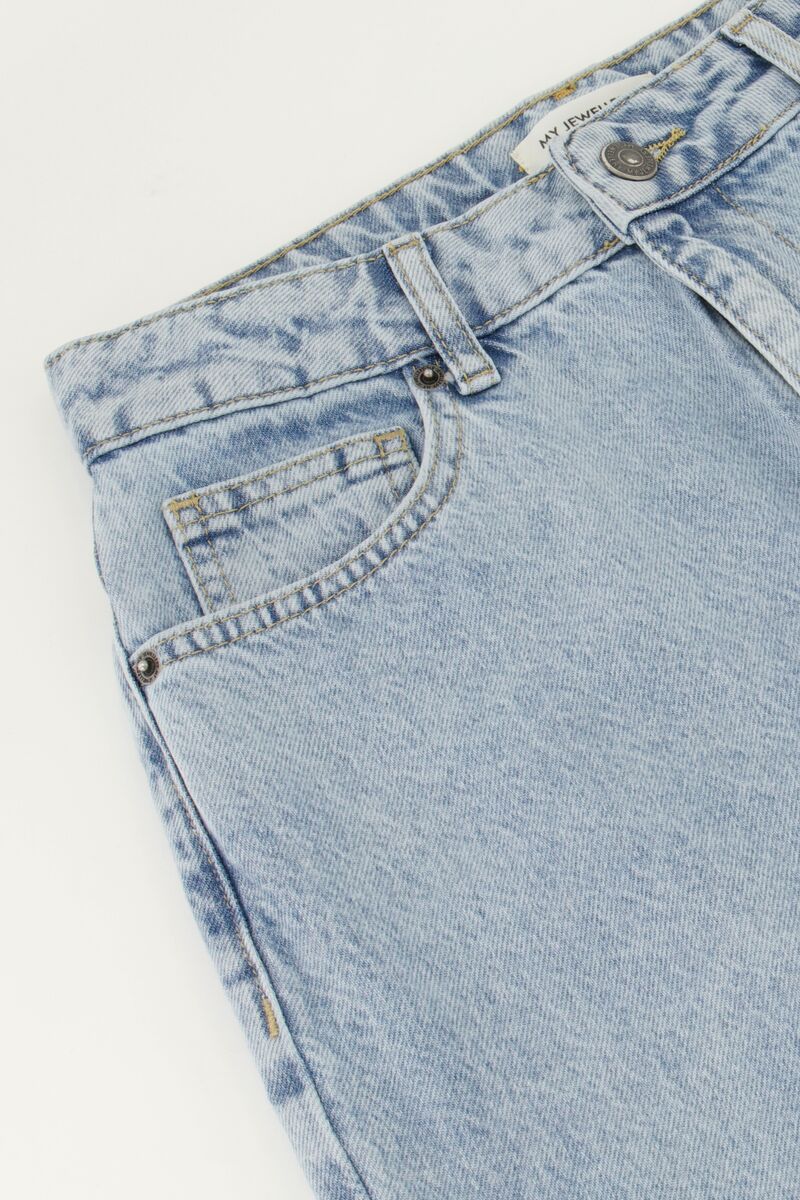 Classic light blue wide leg jeans | My Jewellery