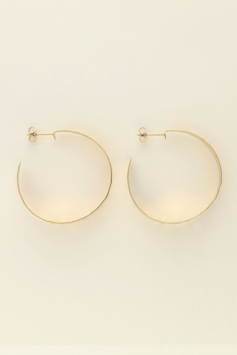 Open hoop earrings with texture