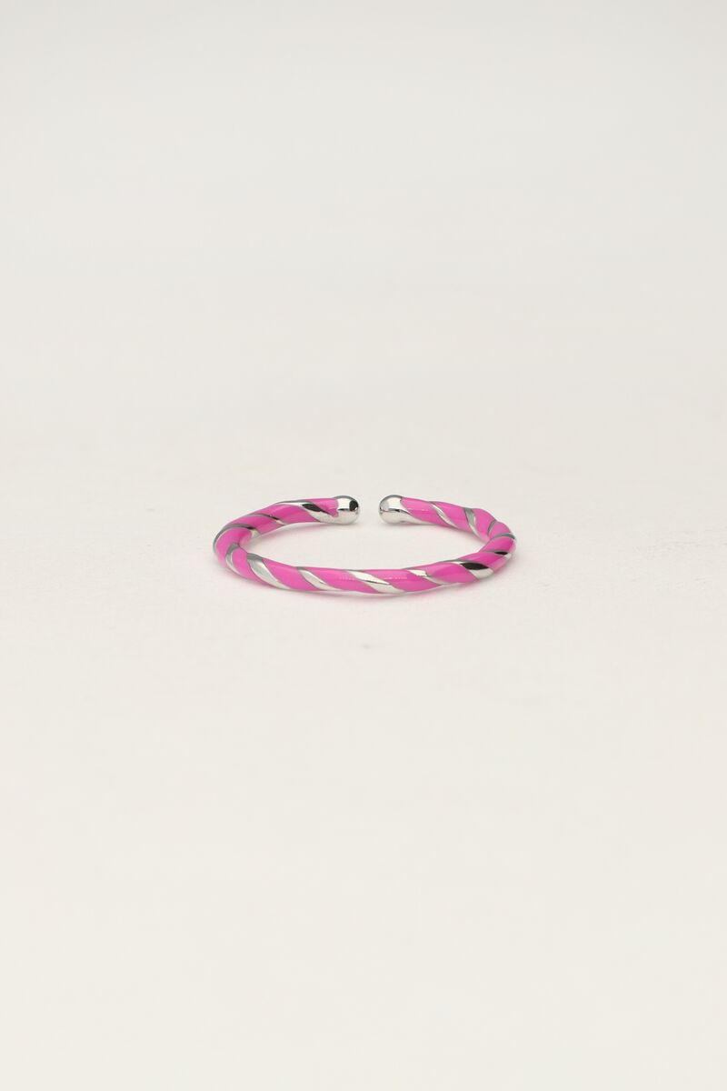 Gedrehter Ring mit Pink