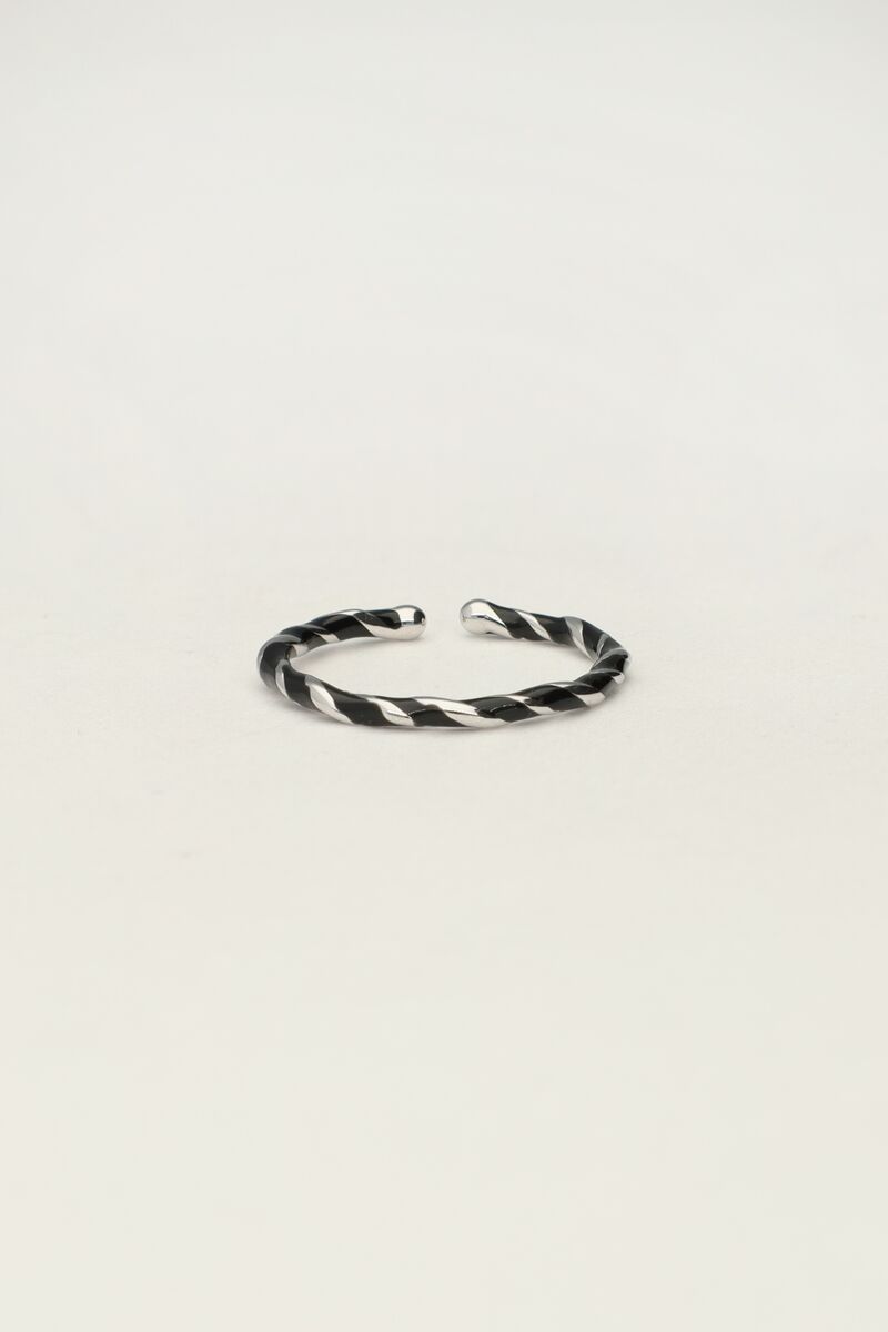 Gedraaide ring met zwart