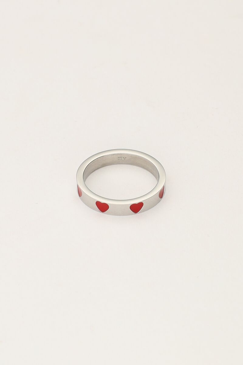 Ring met rode hartjes