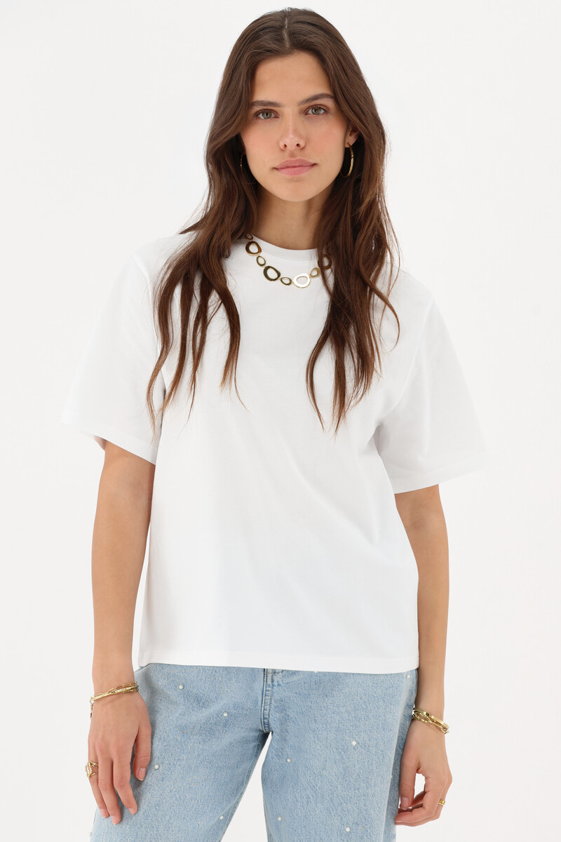 White T-shirt with green "Riviera" | My Jewellery