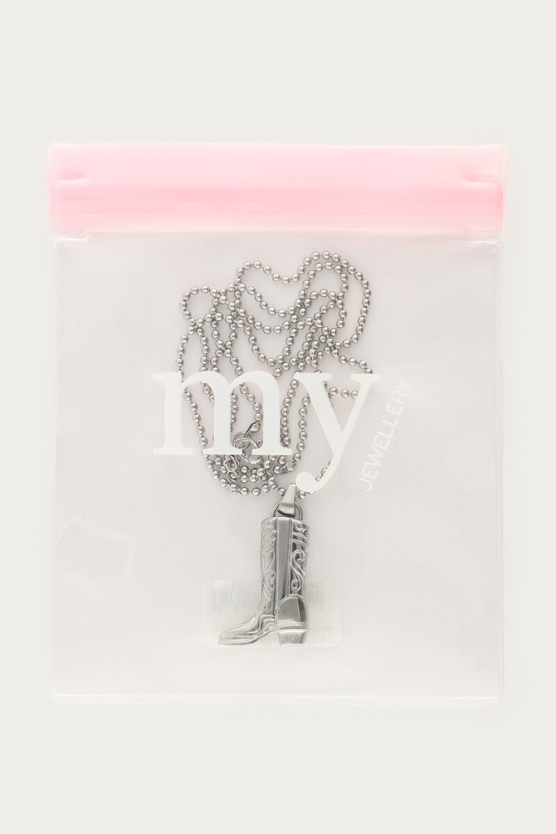 Long necklace with western boots | My Jewellery