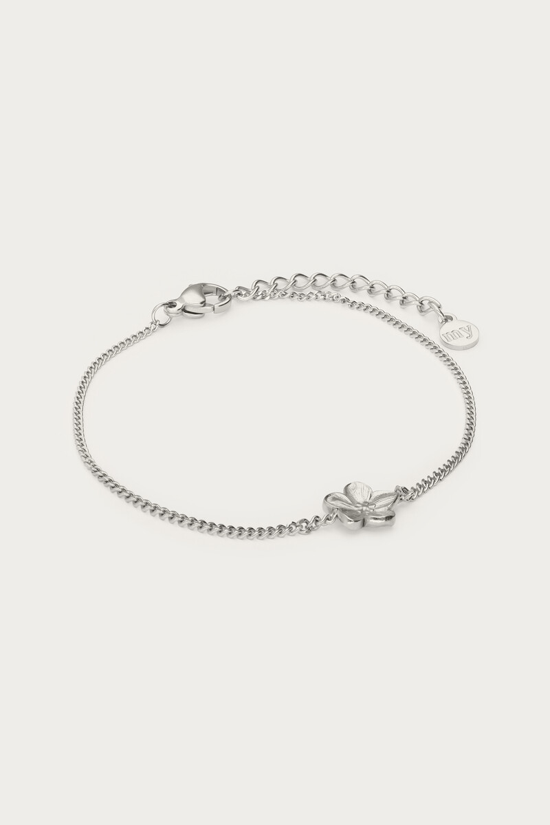 Minimalist bracelet with flower | My Jewellery