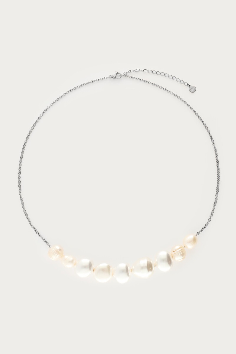 Ketting met negen zoetwaterparels