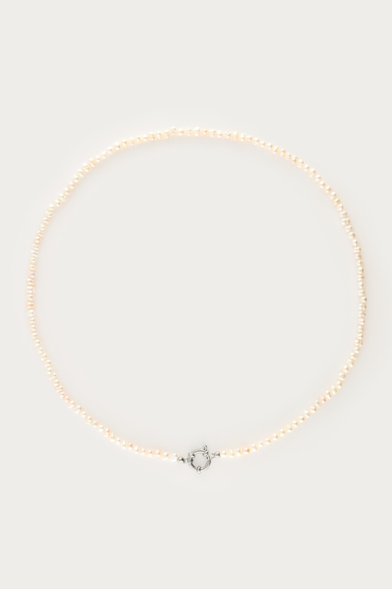 Necklace with clasp and freshwater pearls medium | My Jewellery