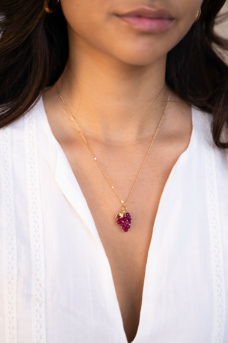 Necklace with fuchsia grape bunch | My Jewellery
