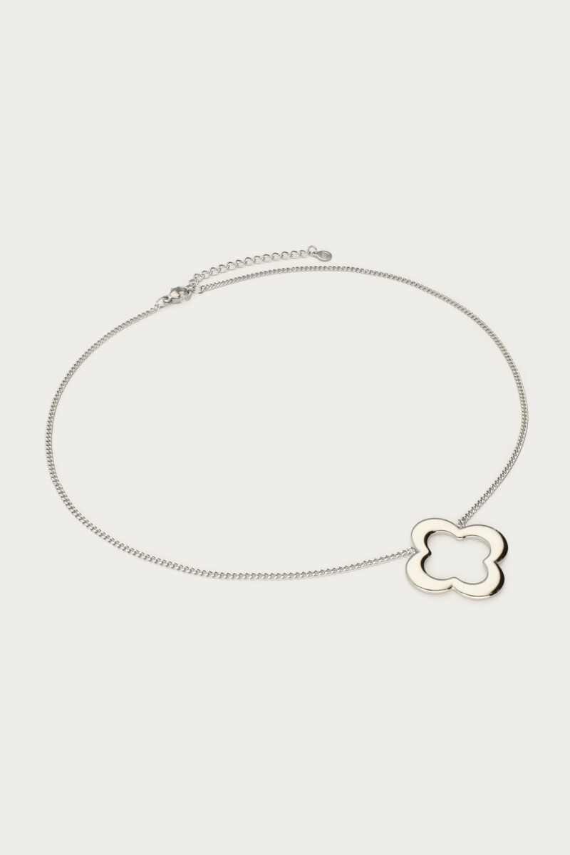 Necklace with large clover | My Jewellery