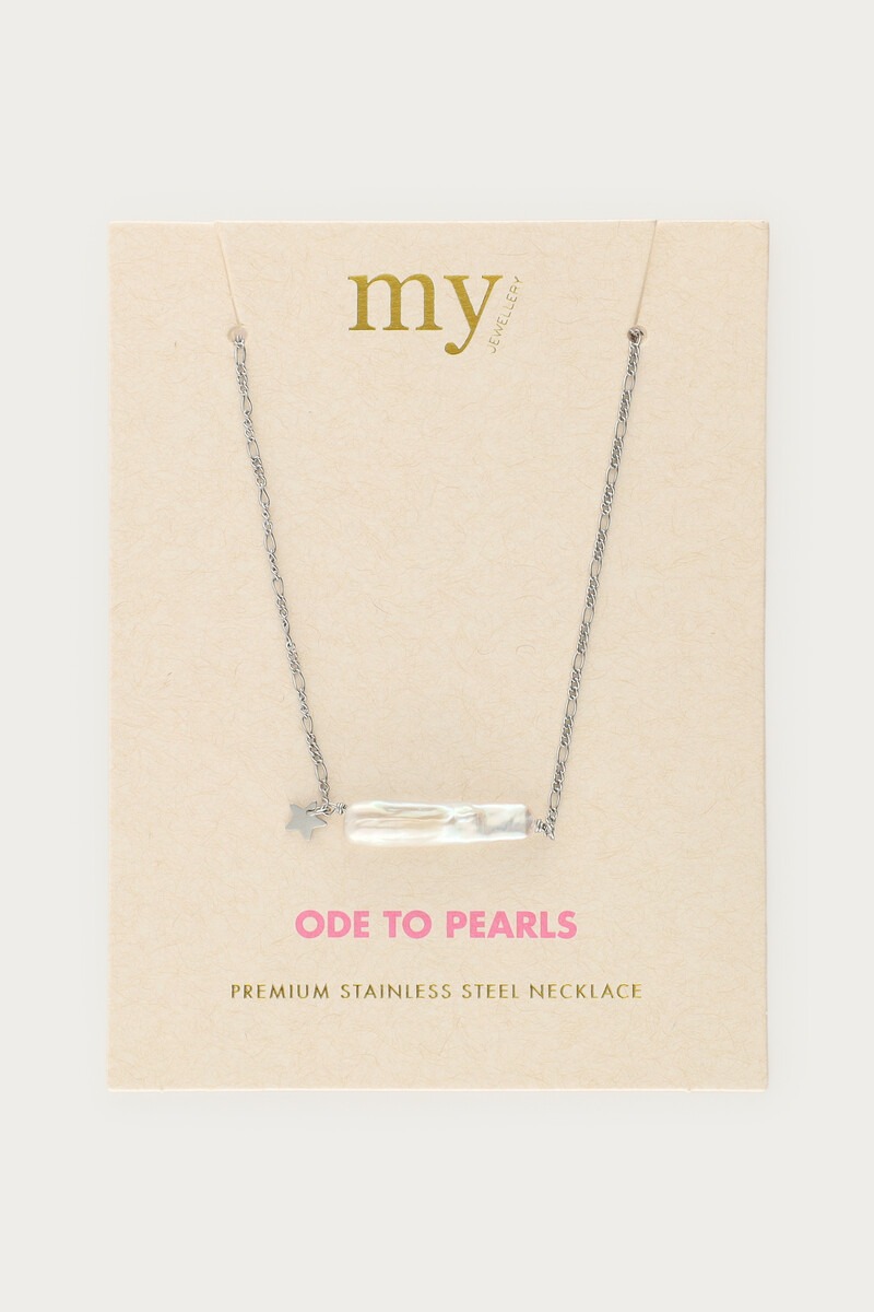 Collier avec perle plate naturelle et étoile