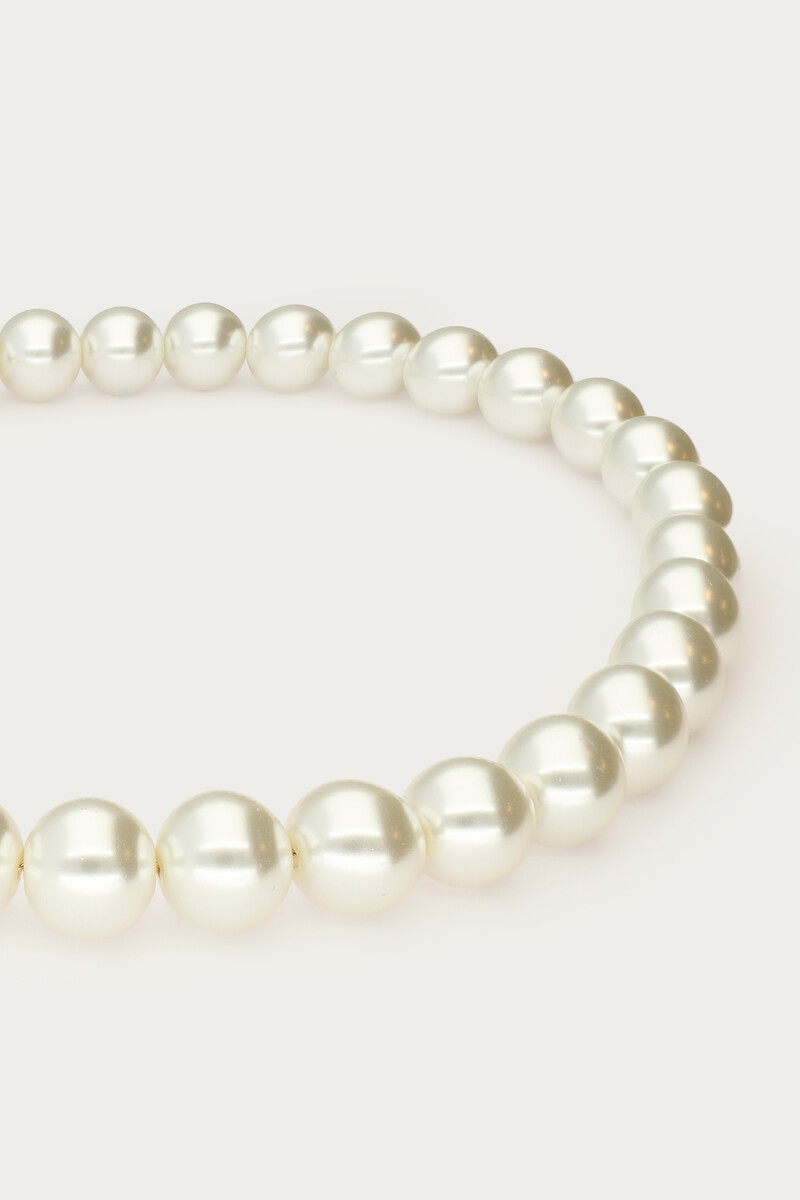 Necklace with white glass pearls | My Jewellery