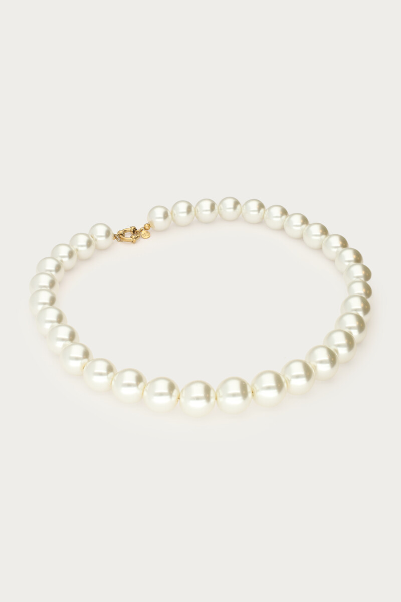 Necklace with white glass pearls | My Jewellery