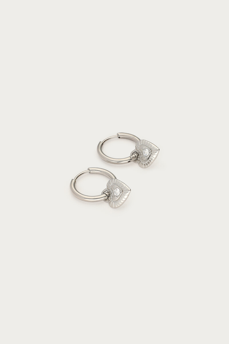 Nomads minimalist earrings with heart | My Jewellery