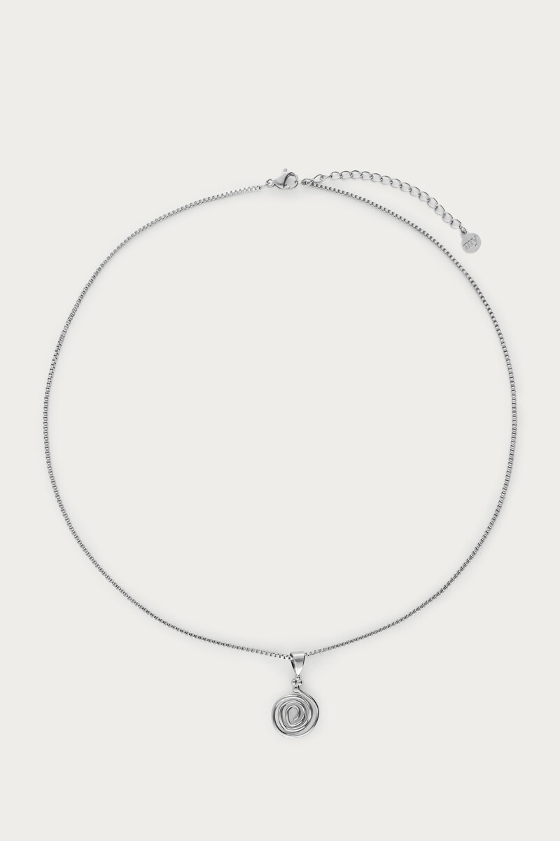 Nomads necklace with minimalist swirl
