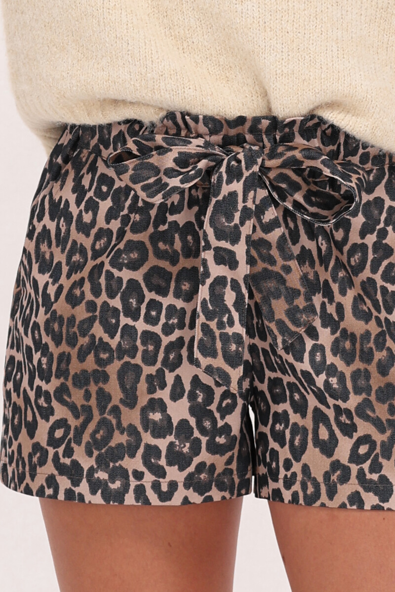 Paperbag shorts with panther print | My Jewellery