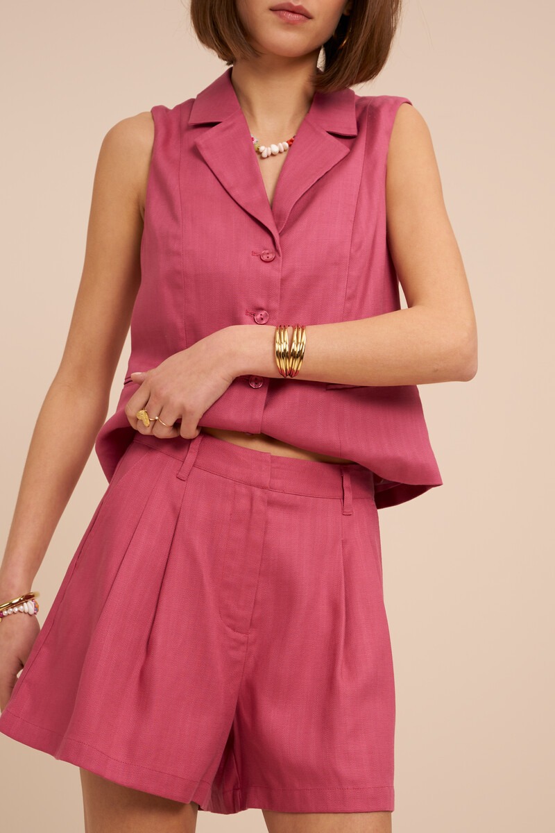 Pink bermuda shorts with pleats | My Jewellery