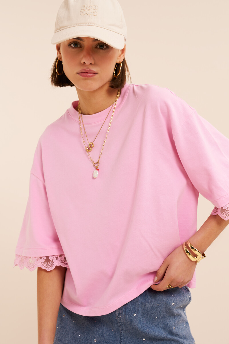 Pink boxy T-shirt with lace sleeves | My Jewellery