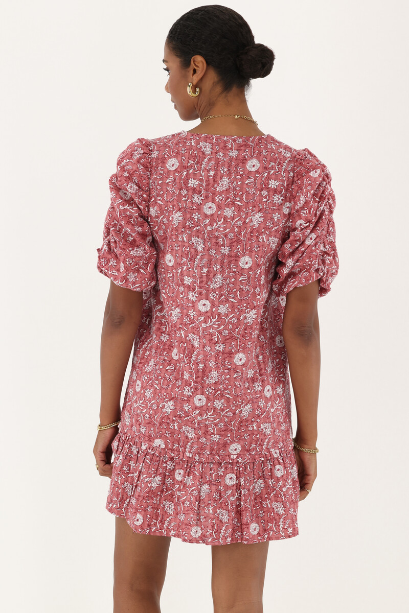 Pink dress with ruffles & floral print | My Jewellery