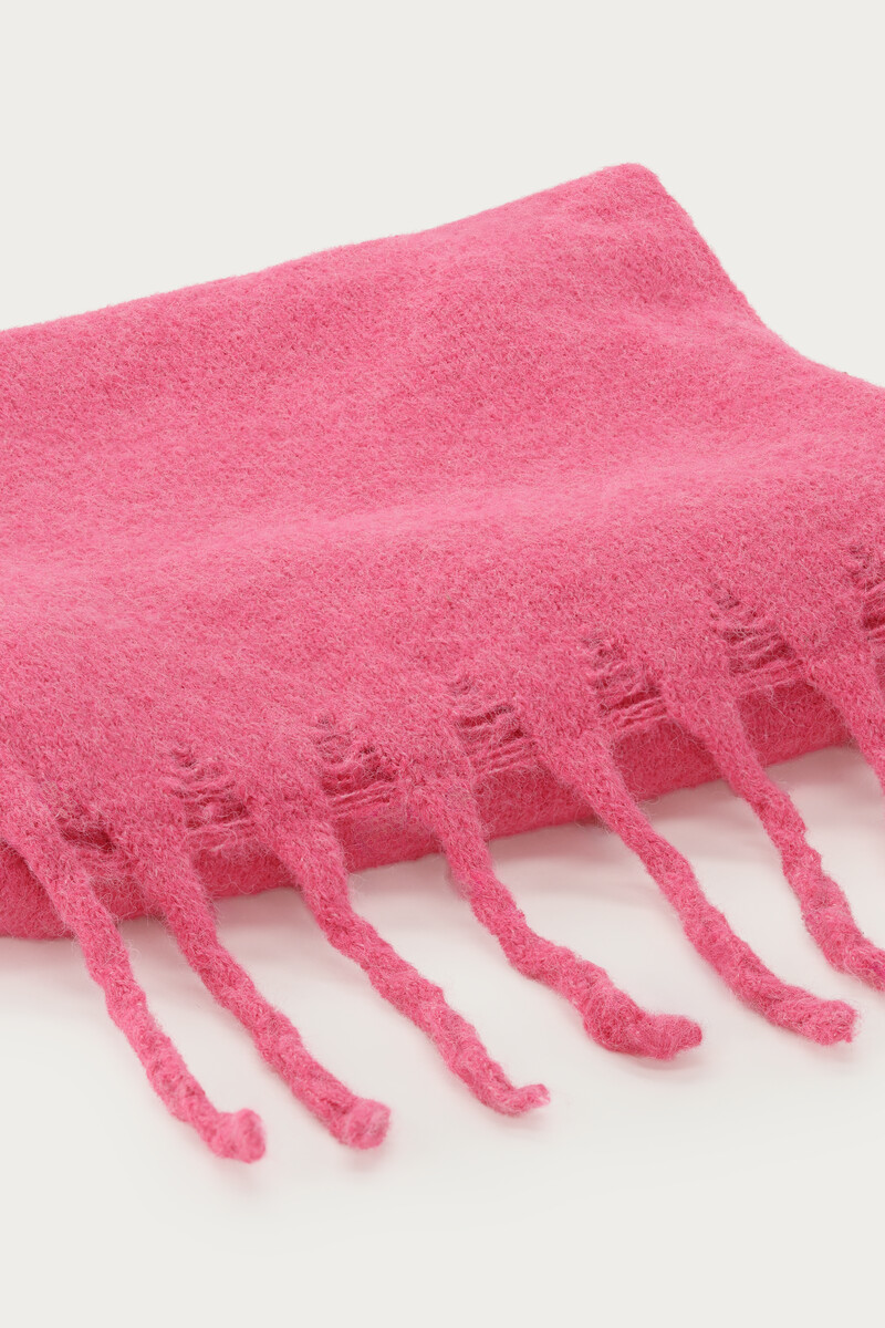 Pink knitted scarf with fringe | My Jewellery