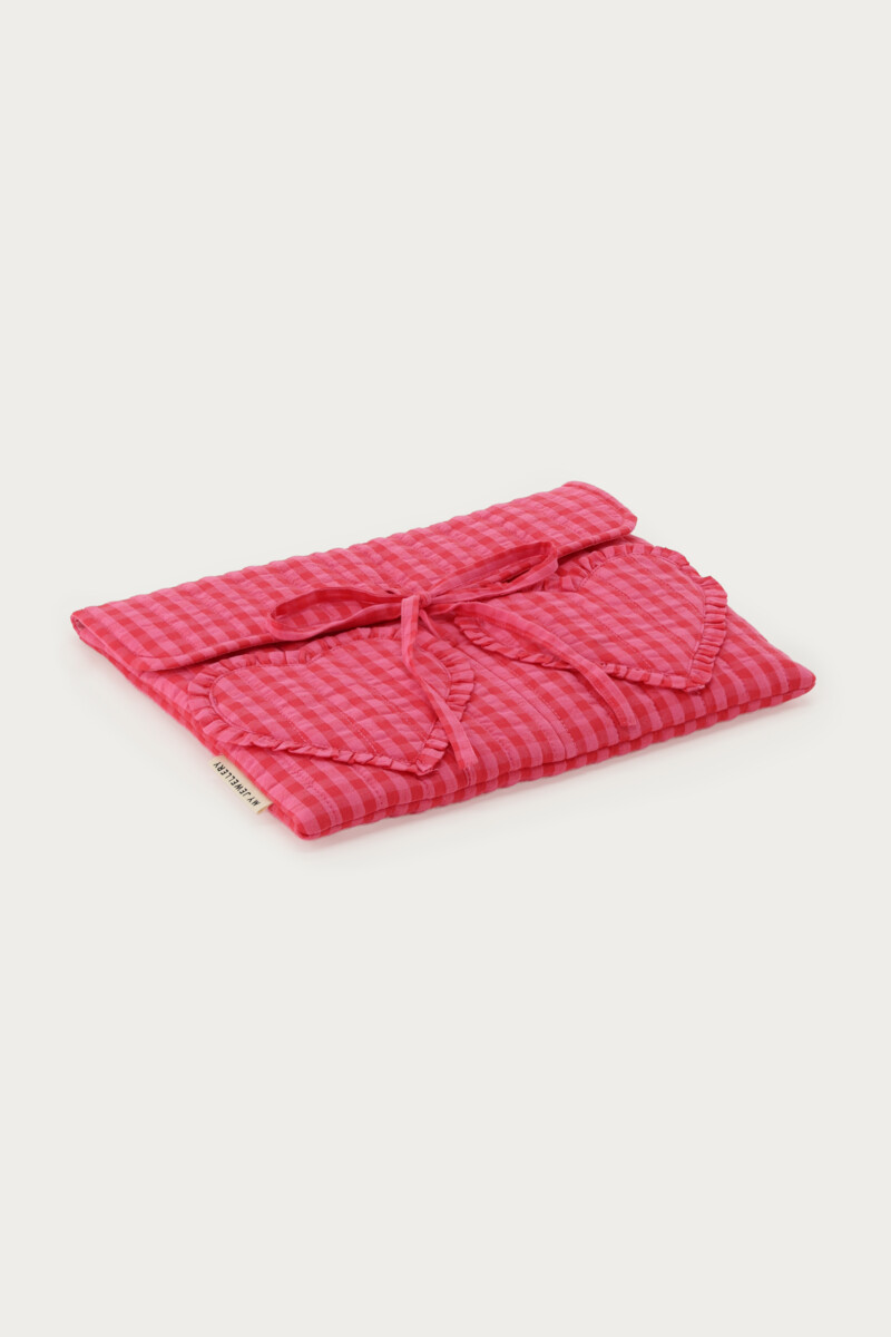 Pink re-celebrate laptop sleeve | My Jewellery