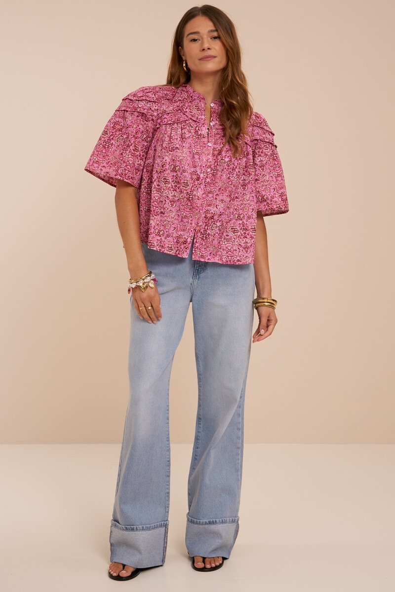 Pink ruffle blouse with short sleeves and floral print | My Jewellery