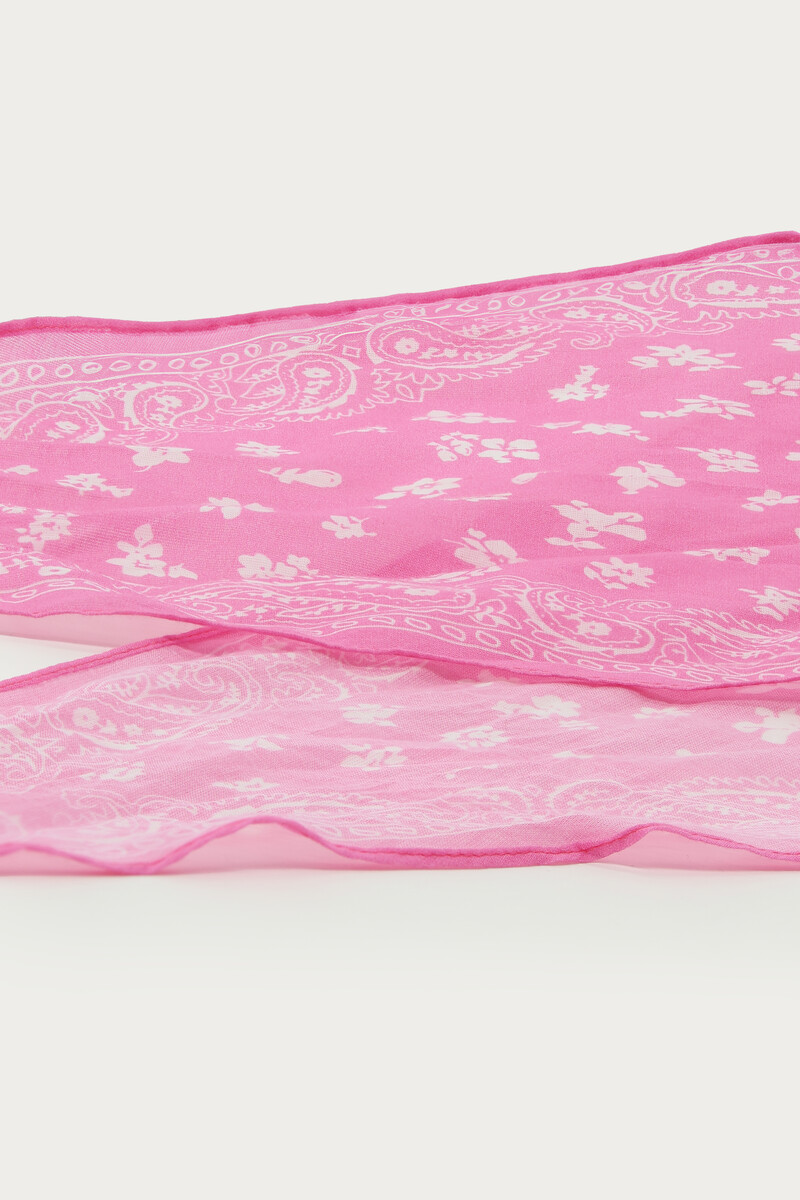 Pink scarf with bandana print | My Jewellery