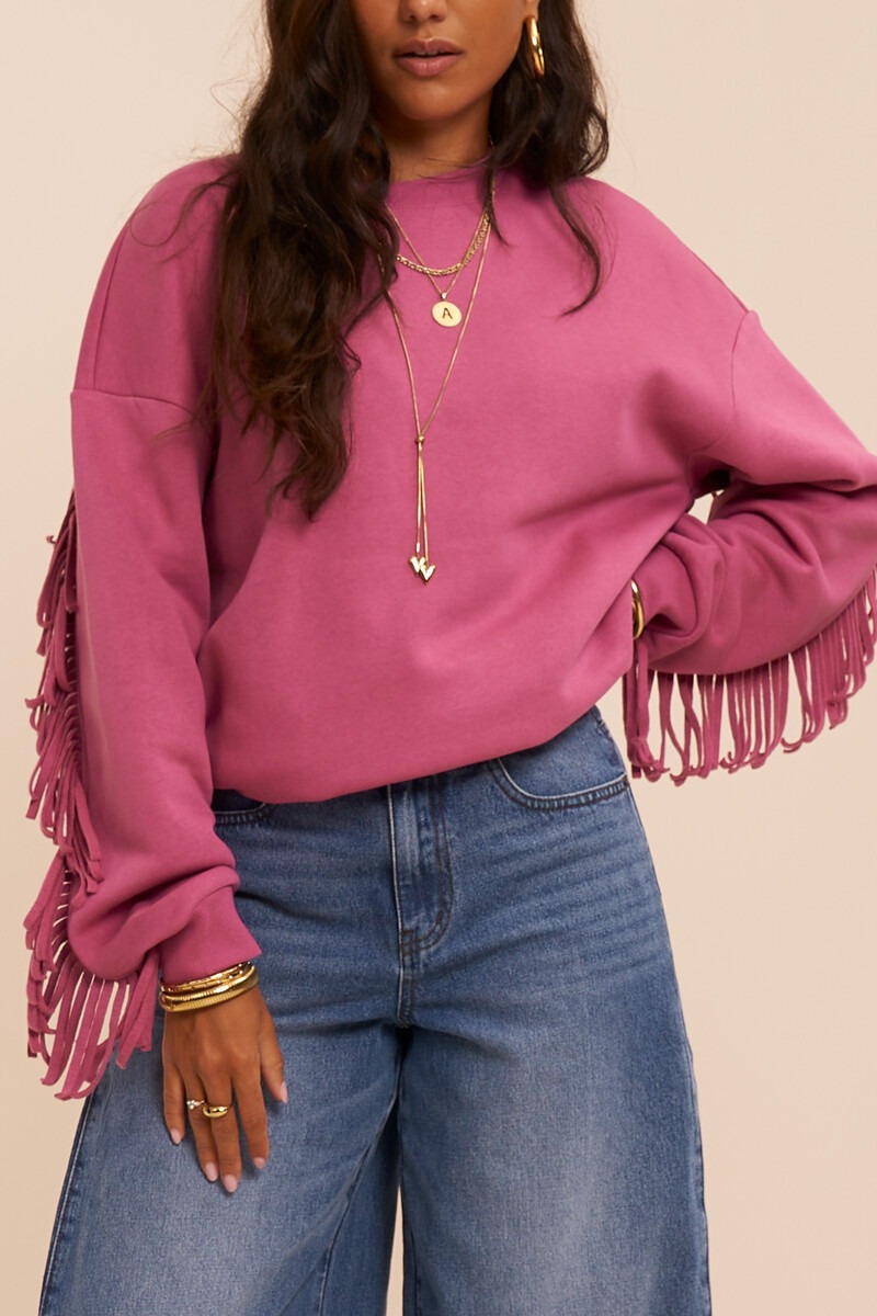 Pink sweater with fringes and label | My Jewellery