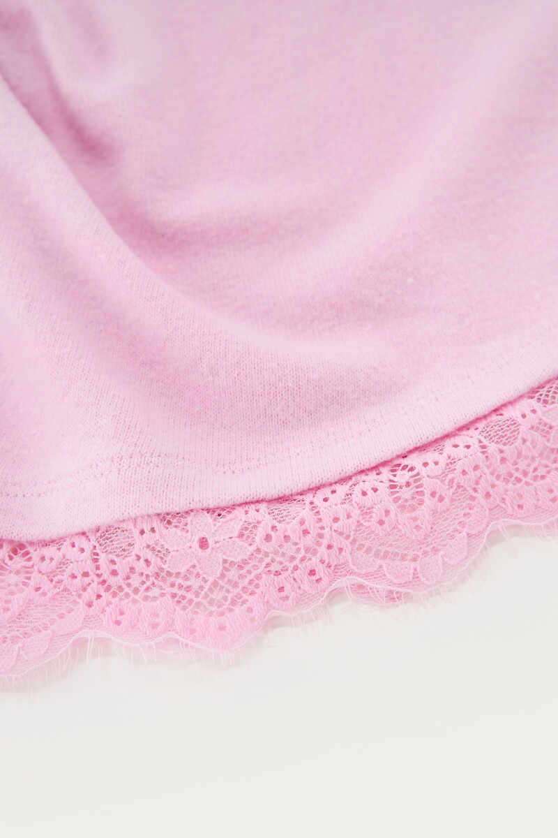 Pink top with long sleeves and lace details | My Jewellery