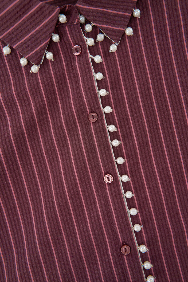 Purple blouse with stripes and faux pearls | My Jewellery