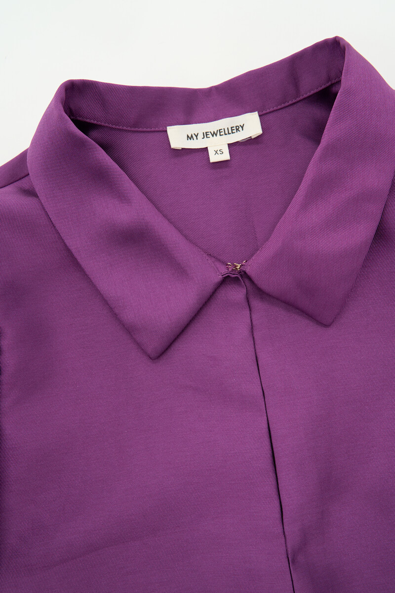 Purple top with short puff sleeves in satin look | My Jewellery