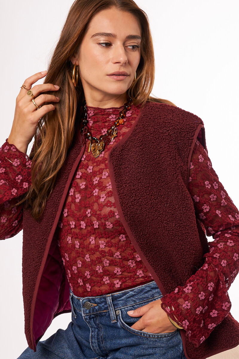 Red lace top with floral print | My Jewellery