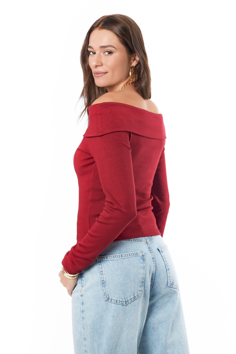 Red off-shoulder top with buttons | My Jewellery