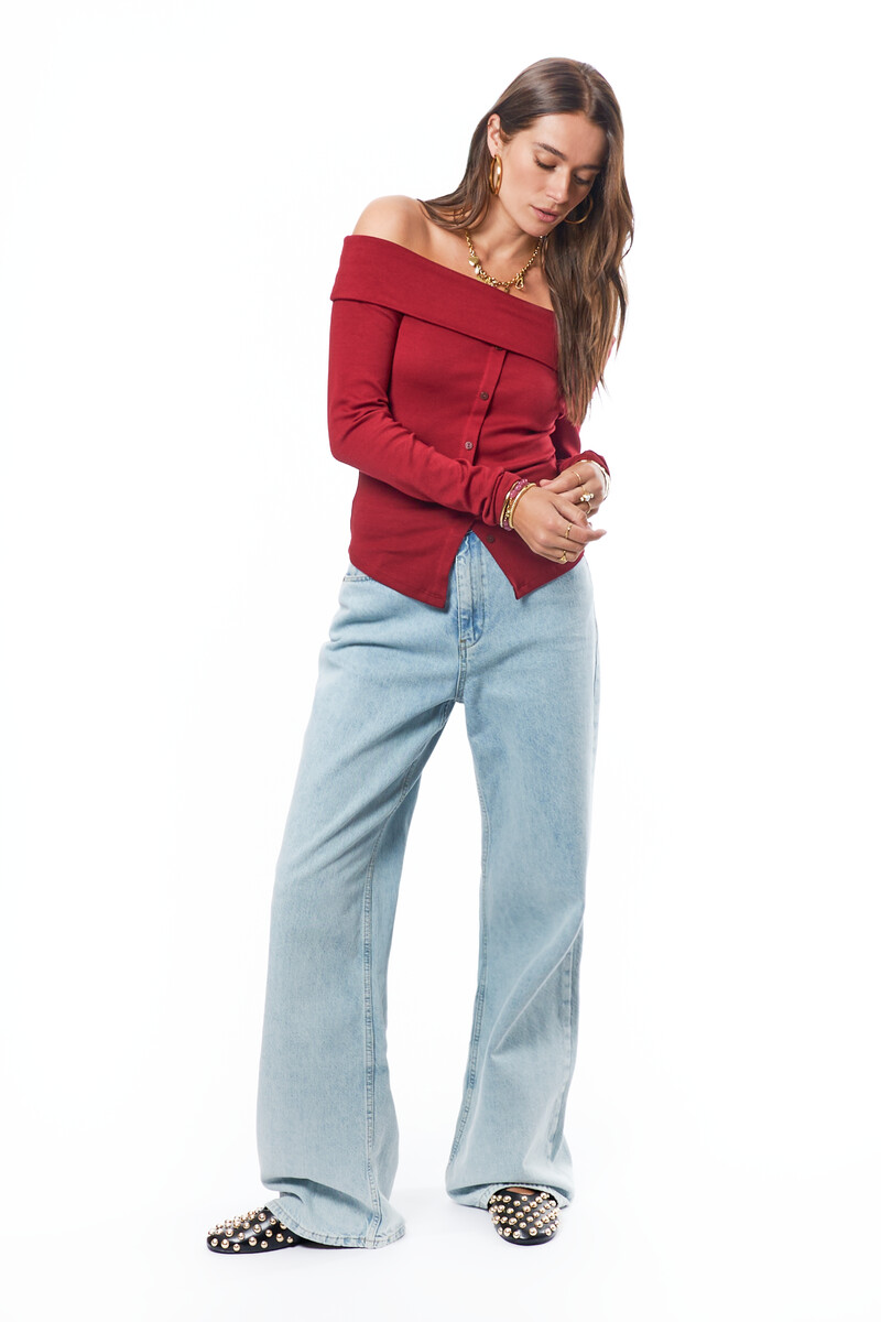 Red off-shoulder top with buttons | My Jewellery