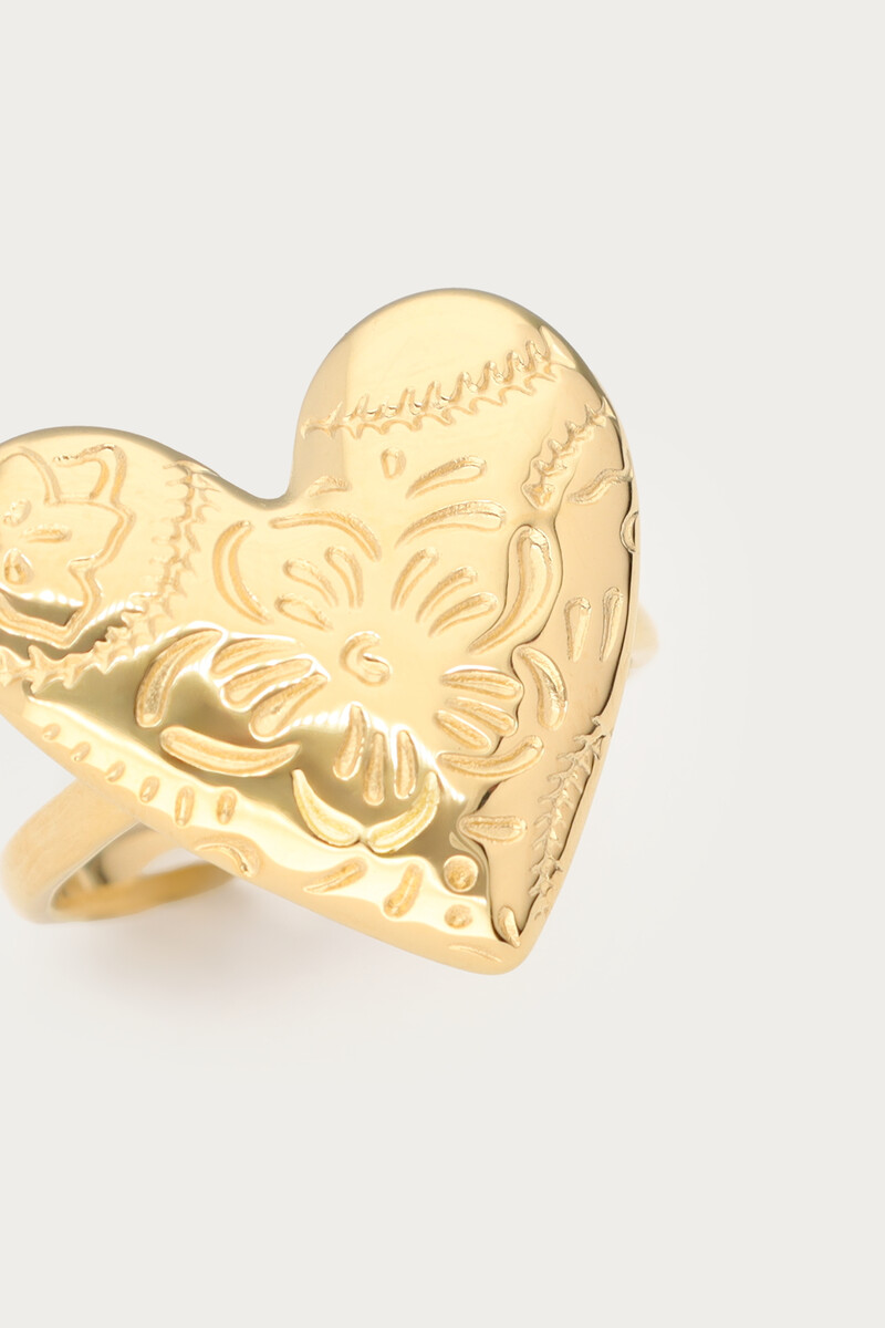 Ring with engraved heart | My Jewellery