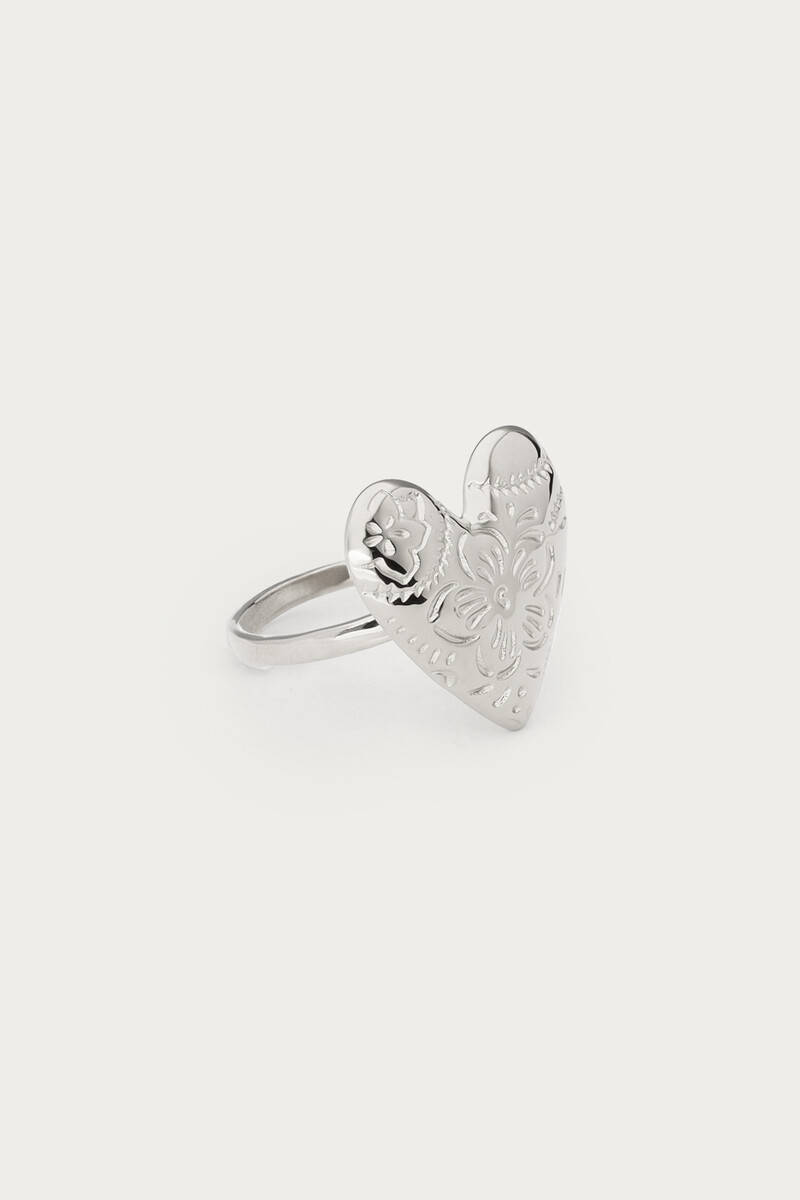 Ring with engraved heart | My Jewellery
