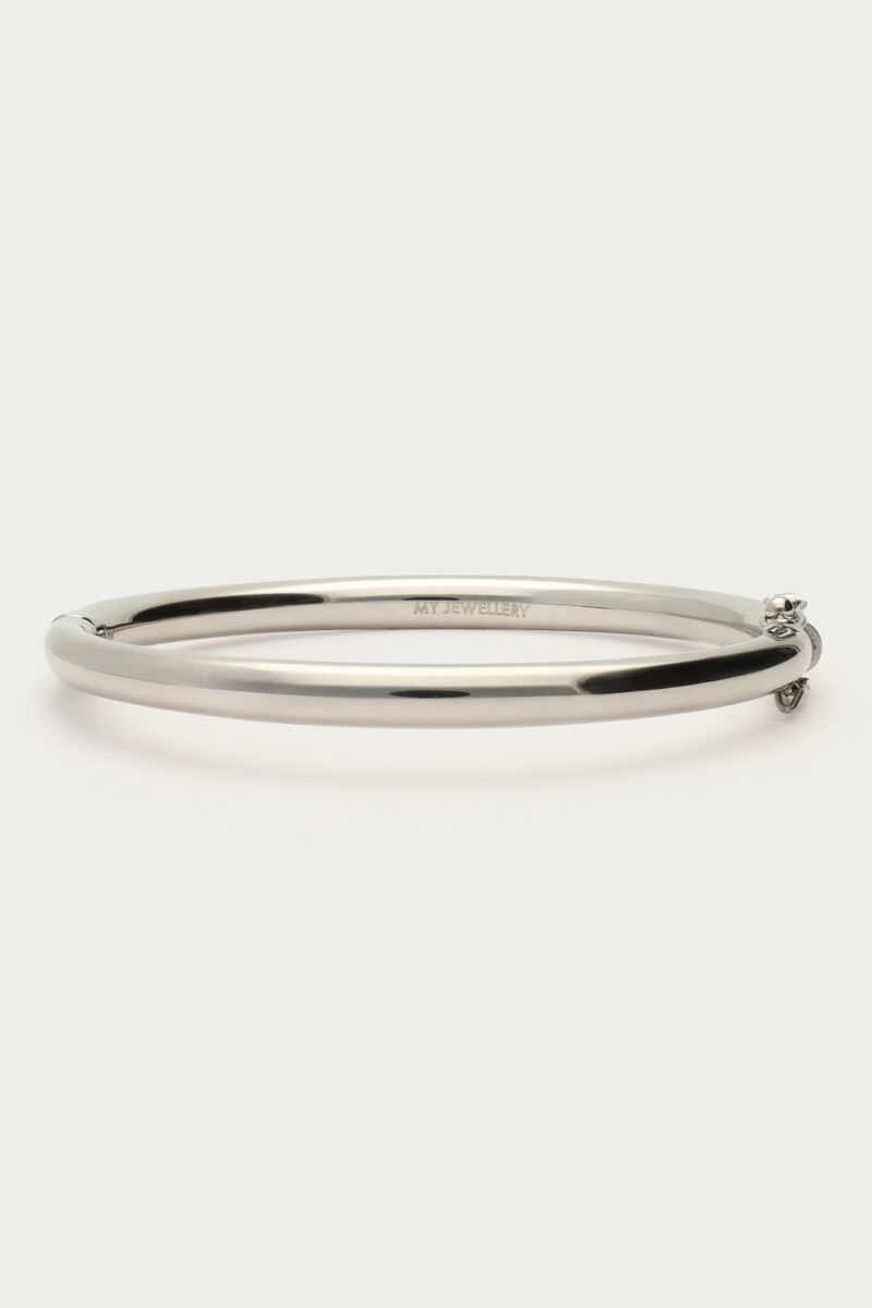 Round bangle with clasp | My Jewellery