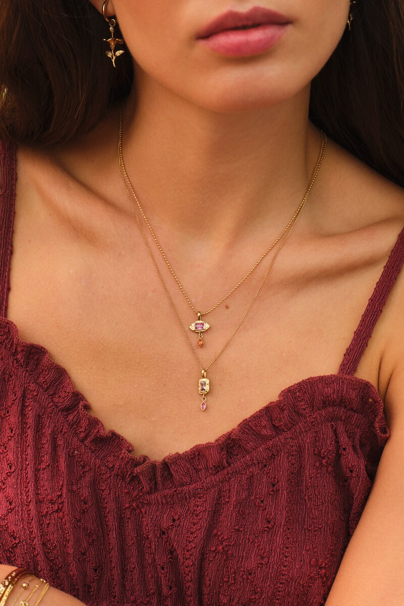 Vintage necklace with square light pink rhinestone | My Jewellery