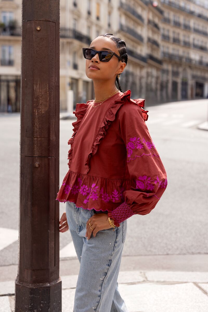 Rust-brown top with fuchsia embroidery | My Jewellery