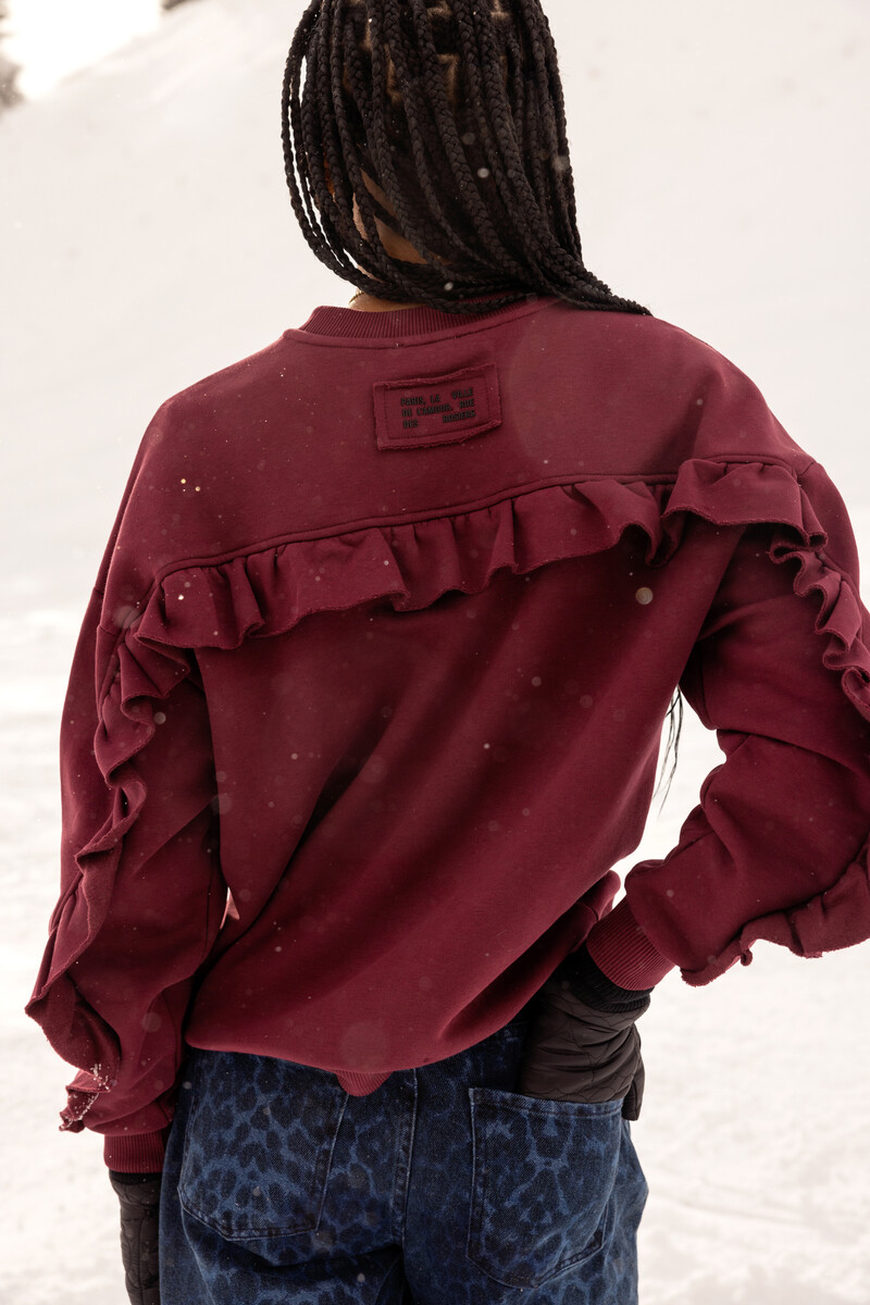 Burgundy sweatshirt with ruffle and patch | My Jewellery