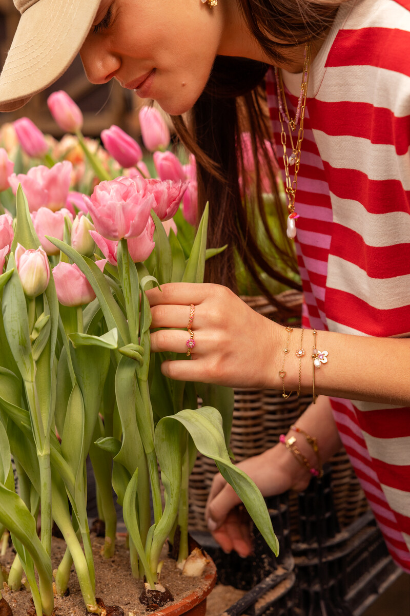 Botanical bracelet with small beige rhinestone flower | My Jewellery