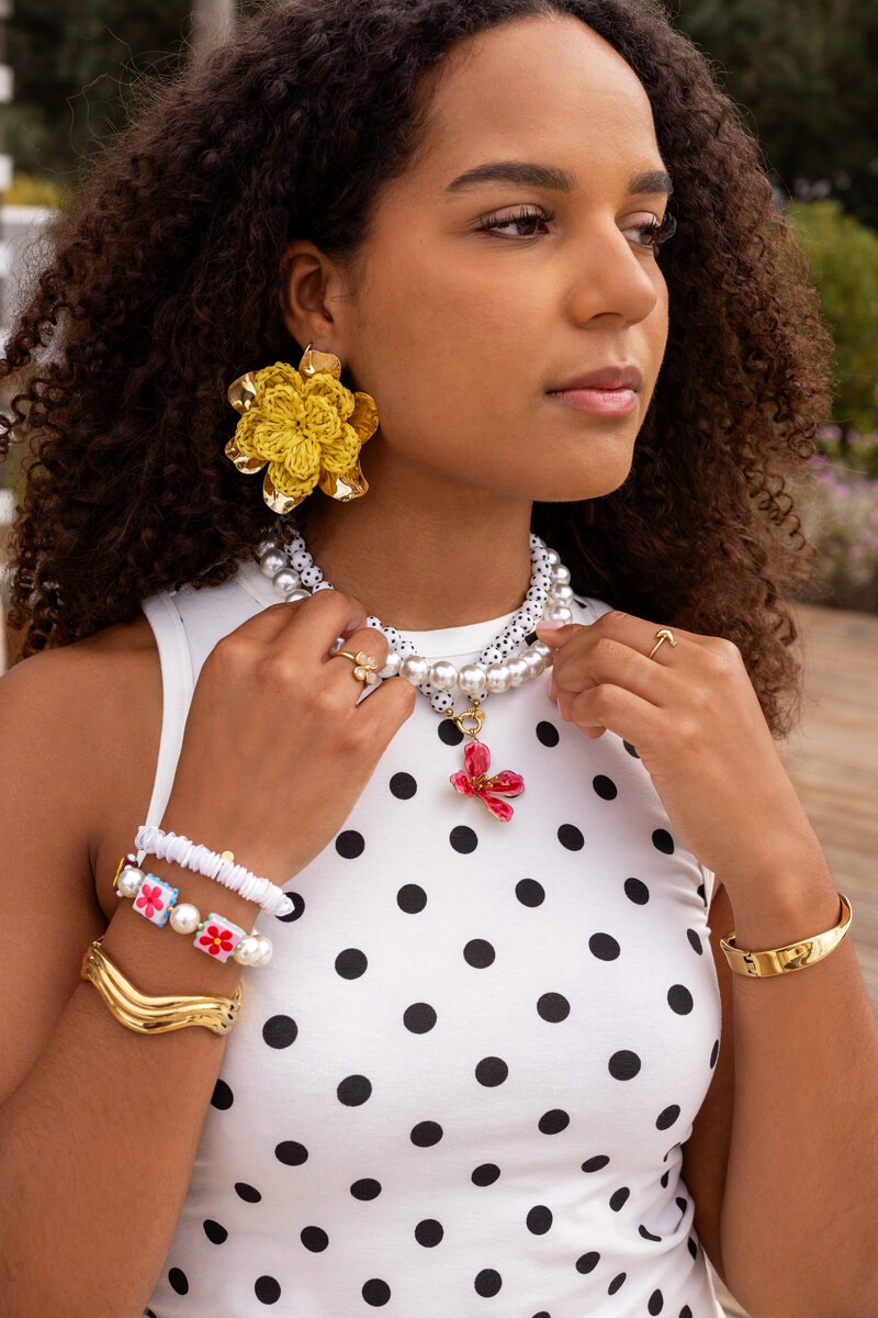 Necklace with white glass pearls | My Jewellery