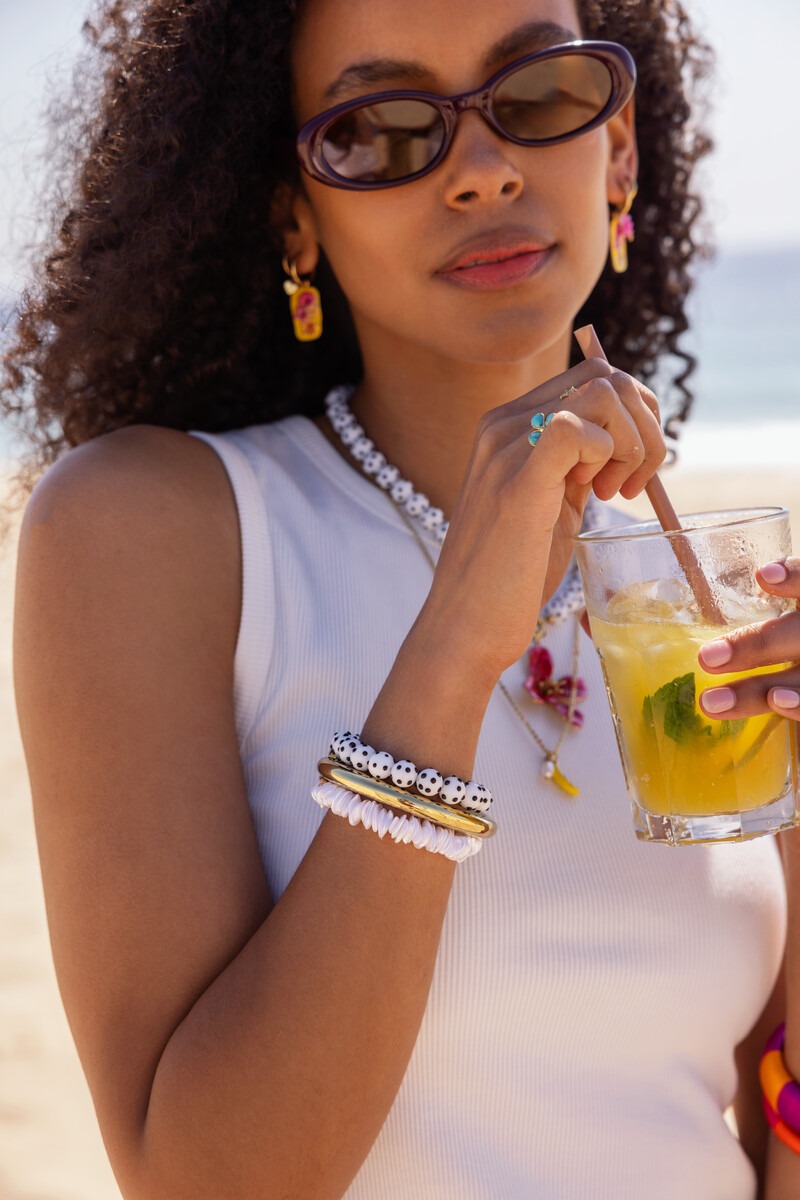 Tropical elastic bracelet with shells | My Jewellery