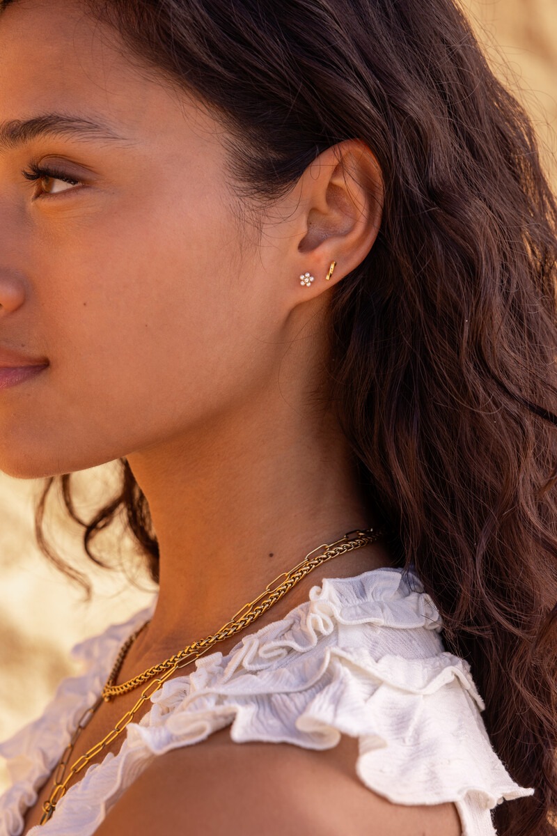 Oor piercing set met zoetwaterparel bloem