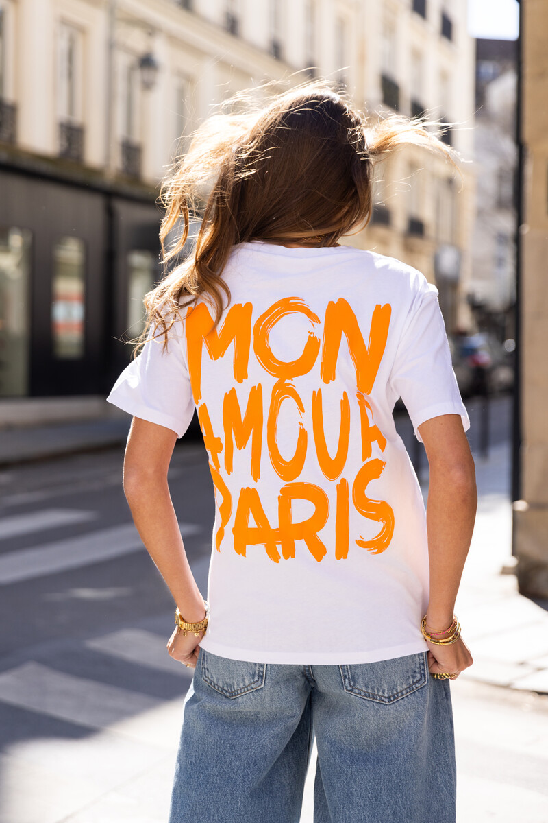 White T-shirt with orange "Mon amour Paris" | My Jewellery