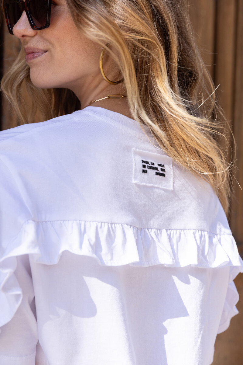 White T-shirt with ruffle | My Jewellery