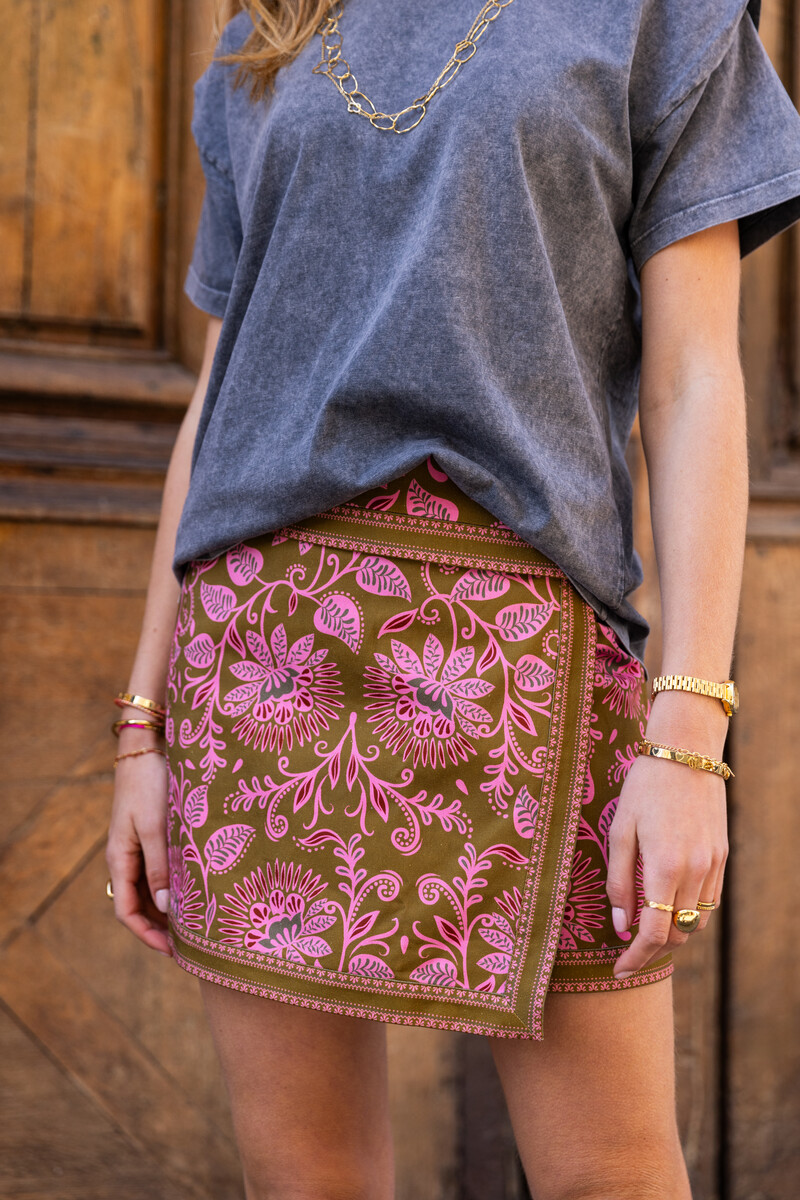 Green skirt with overlap &amp; pink flowers | My Jewellery