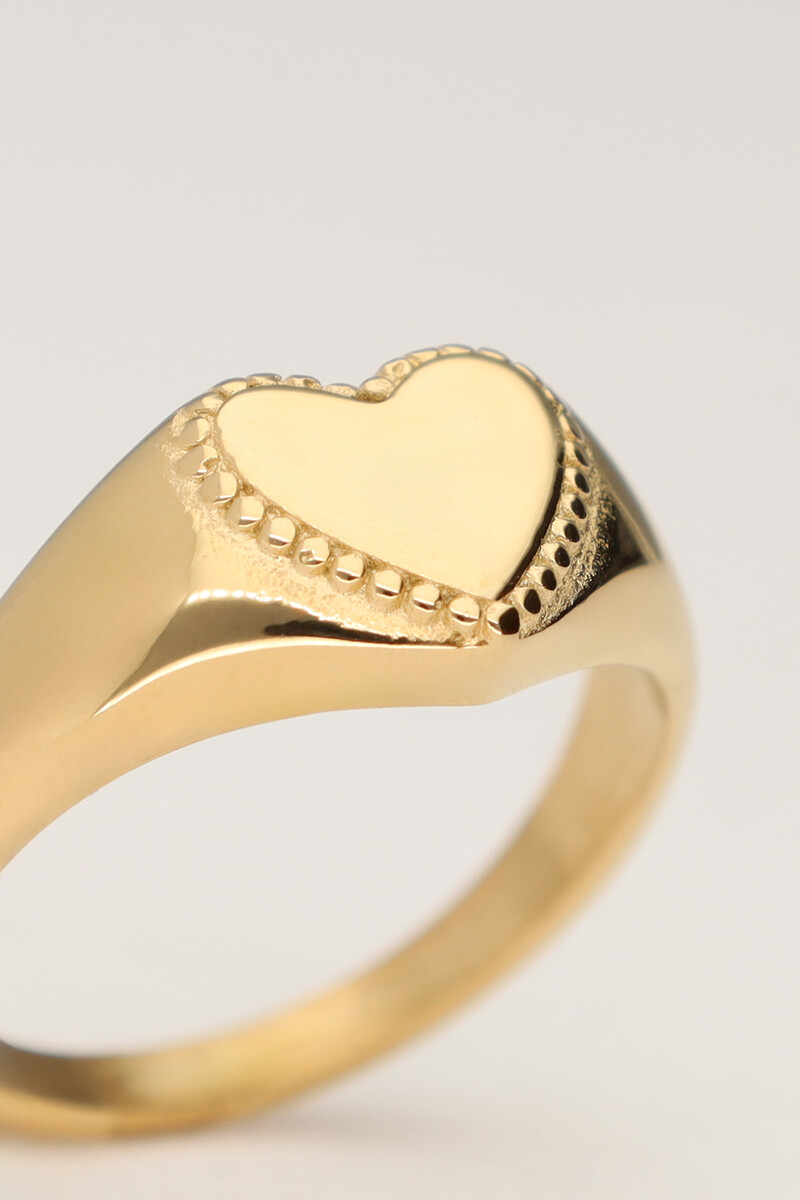 Signet ring with little heart | My Jewellery